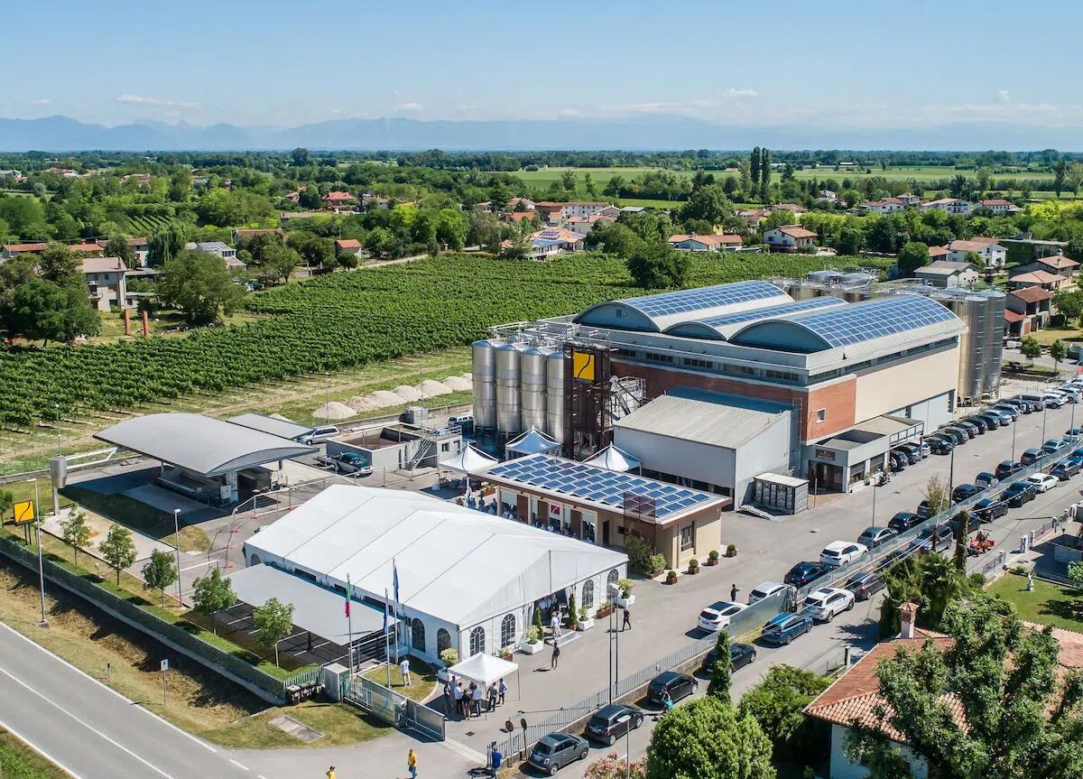 Cantina Produttori Ramuscello: inaugurazione nuovo depuratore e opera del maestro Altan - 
