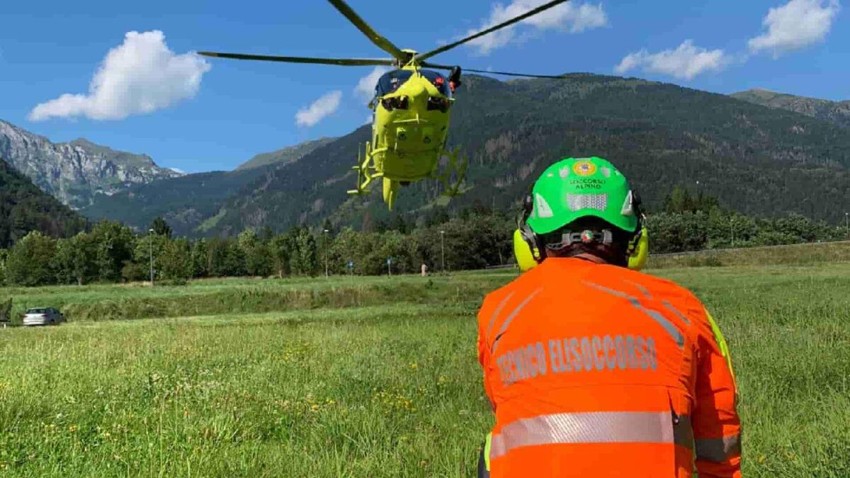 Quattro persone cadute in poco tempo, raffica di interventi in Friuli per l'elisoccorso - 