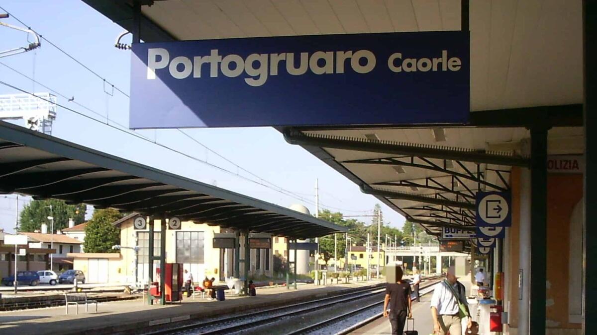 Portogruaro, tragedia in Stazione: 53enne muore sotto gli occhi della moglie - 