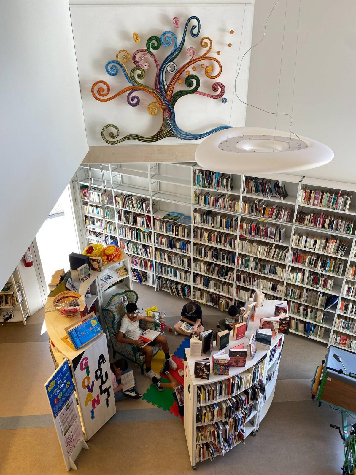 Silea, la Biblioteca apre le porte alla Notte Bianca, per la prima volta i ragazzi dormiranno fra gli scaffali - 