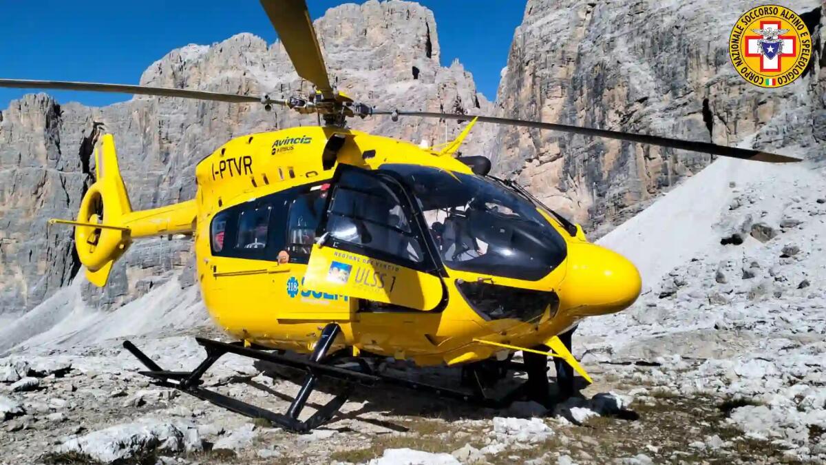 Grave malore lungo il sentiero che porta al lago di Lagazuoi: 58enne soccorso con l'elicottero - 