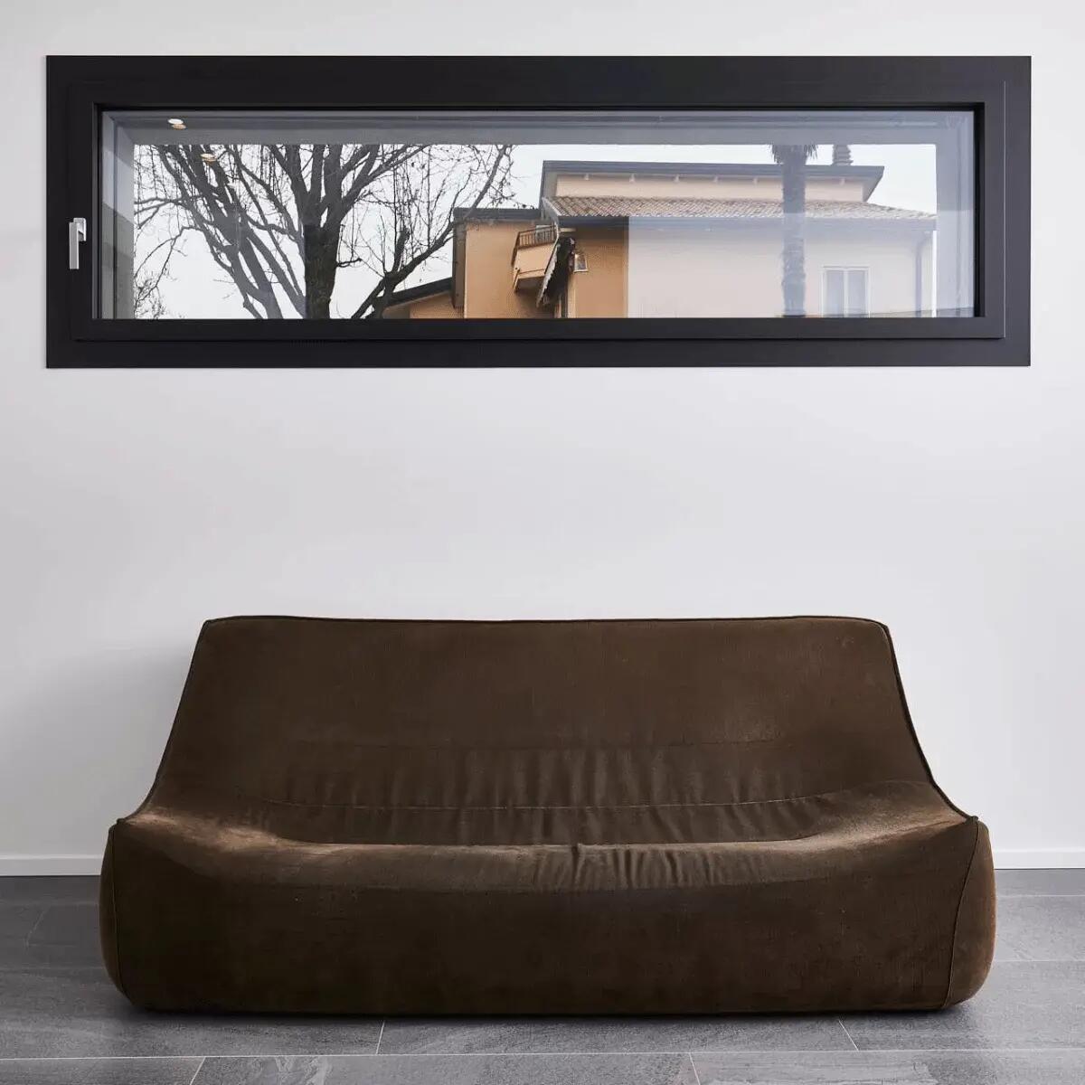 Case minimali: l'alluminio come materiale ideale per gli infissi - 