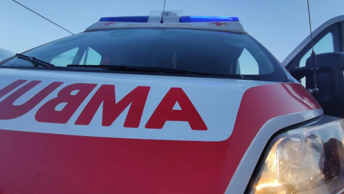 Incidente a Tezze sul Brenta, scontro motorino auto: morto 39enne, travolto da un altro mezzo - 