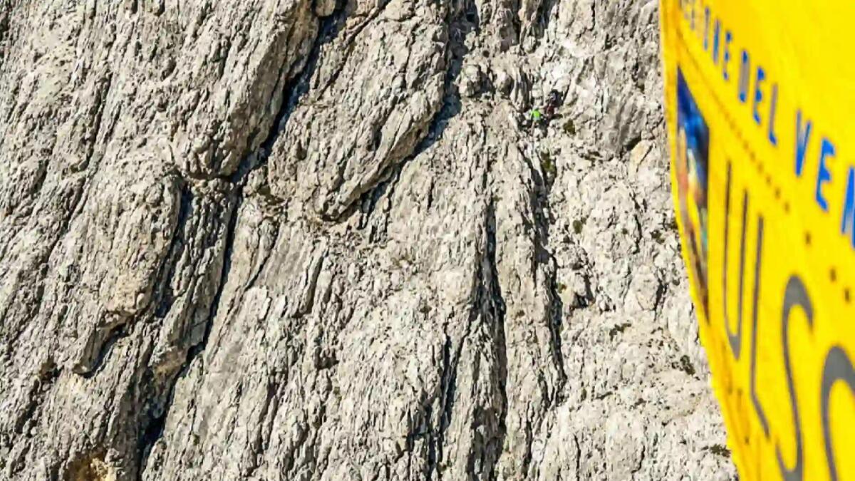 Perde l'equilibrio e precipita sul Lagazuoi: morta Alpinista 52enne - 