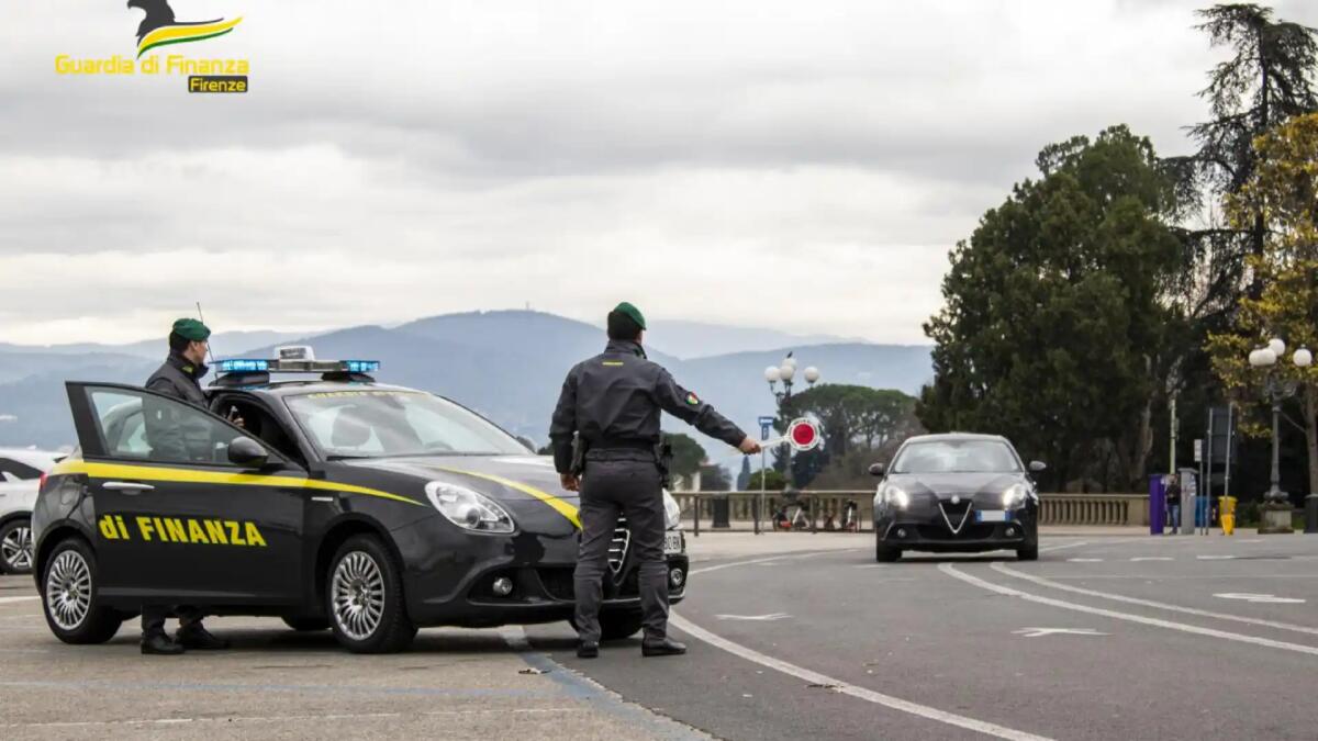 Fallimenti pilotati da un finto Commercialista: 5 arresti. Perquisizioni anche in Friuli -