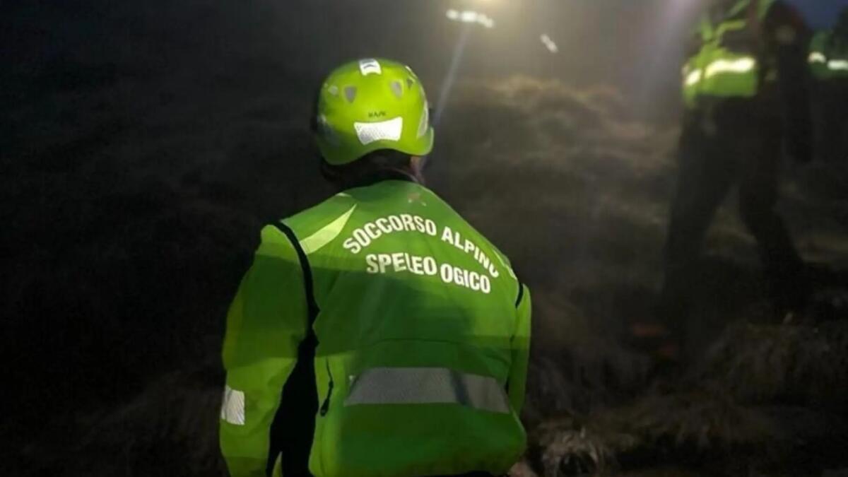 Recuperati nella notte due ciclisti bloccati sopra un salto di roccia - 