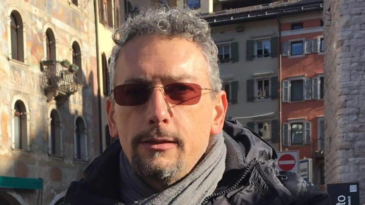 Malore sul divano, viene trovato morto dalla moglie: addio a Freddy Gregoris - 