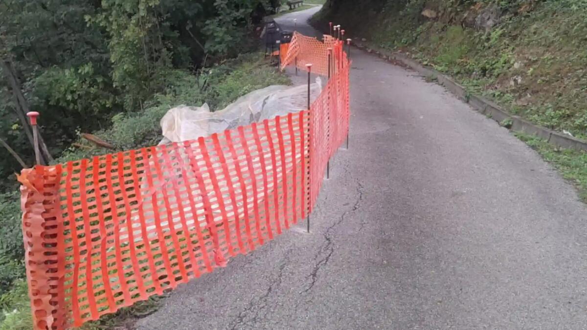 Maltempo, forti piogge: smottamento a Frisanco, località Vals - 