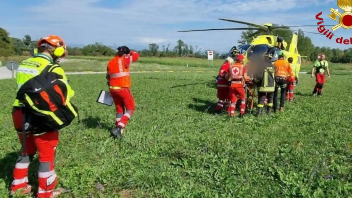 Violento scontro tra moto e auto sulla SP 10 a Lestizza: centauro ferito seriamente - 
