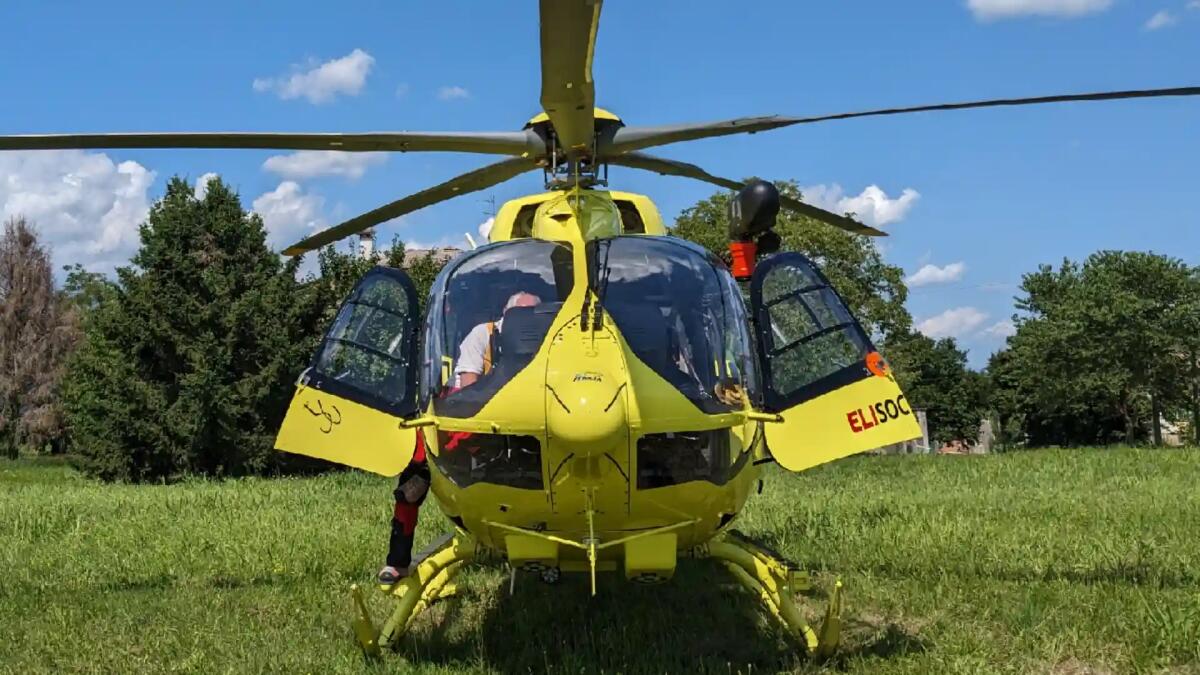 Scontro moto auto a Rualis di Cividale: centauro e passeggera sbalzati per circa 5 metri, feriti - 