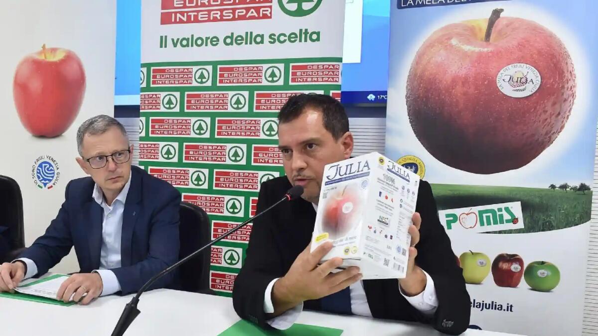 Mortegliano. Dopo la grandine le mele danneggiate diventano "spremuta solidale" - 