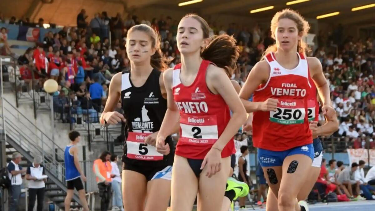 La triatleta Rebecca Gava è bronzo ai tricolori di atletica nei 2000 metri cadette - 