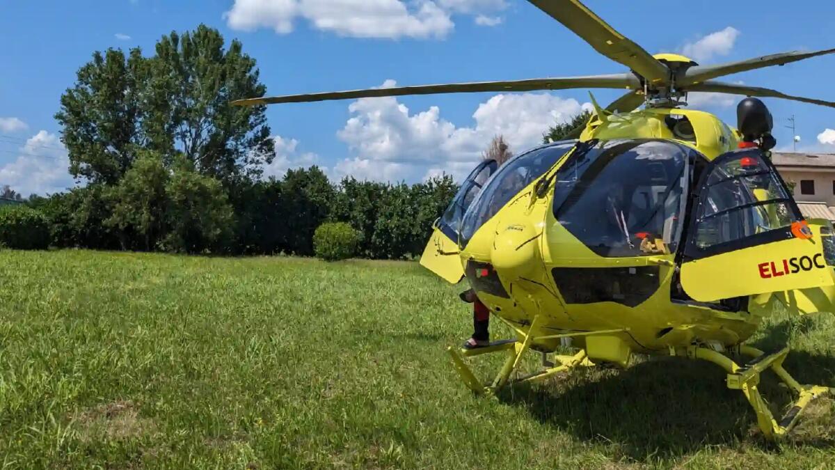 Parapendio caduto, auto ribaltata, cadute in bicicletta e in moto: raffica di soccorsi in Friuli Venezia Giulia - 