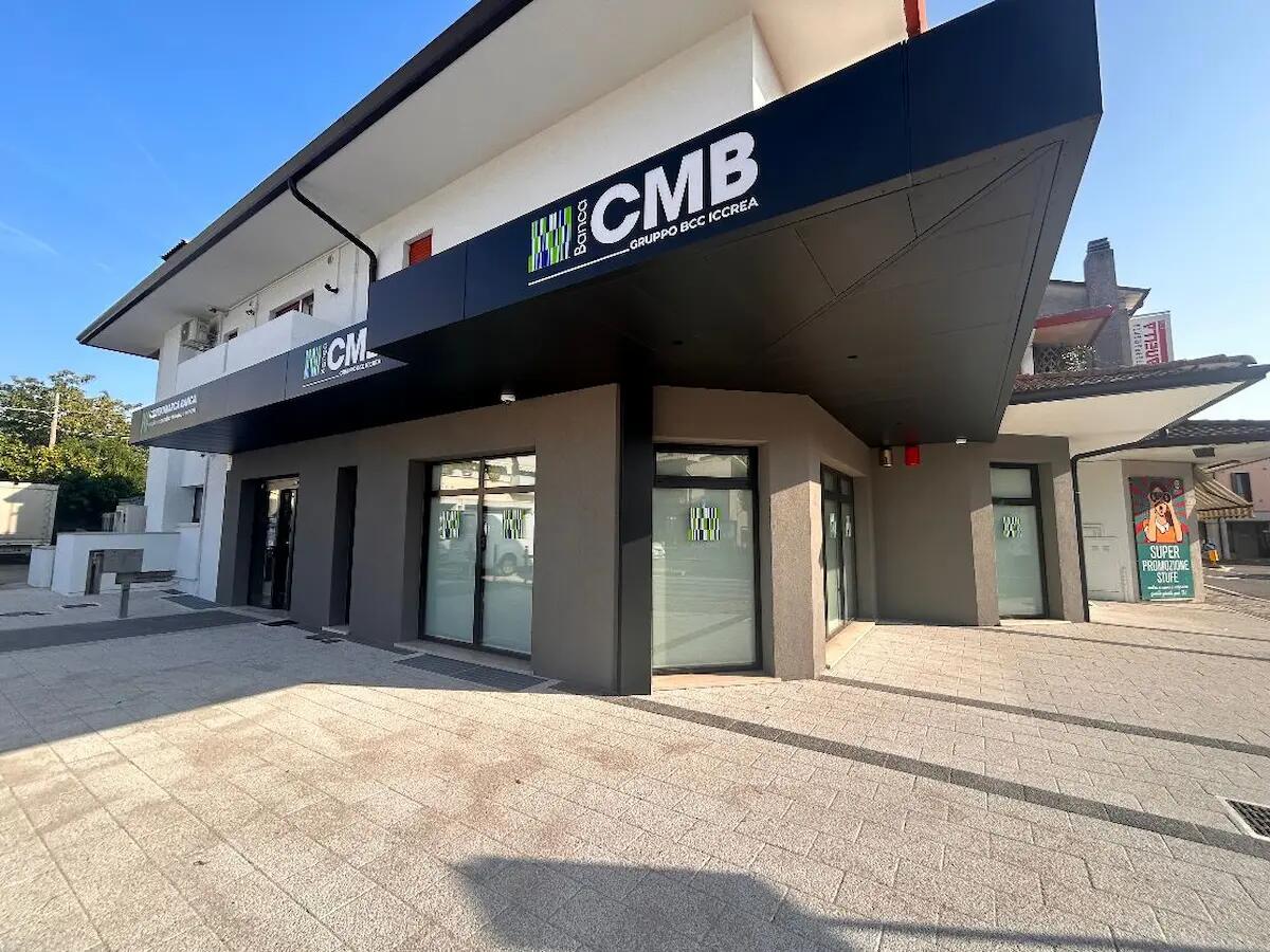 Nuova sede di CentroMarca Banca a Trevignano, operativa da lunedì scorso - 