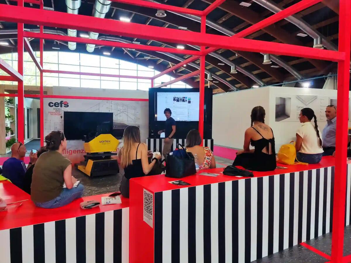 Tecnologia e nuovi materiali negli stand di Casa Moderna, punto di riferimento anche per molti giovani - 