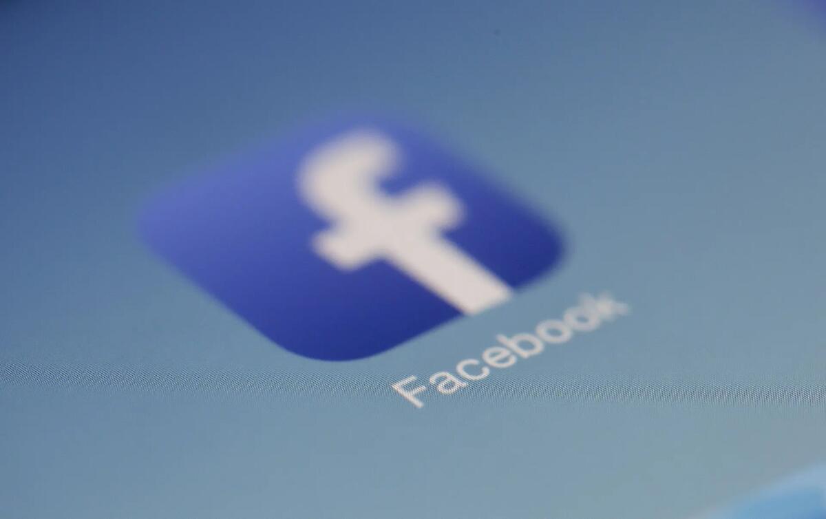 Facebook Down oggi 18 ottobre 2023, non carica o non funziona: cosa è successo - 