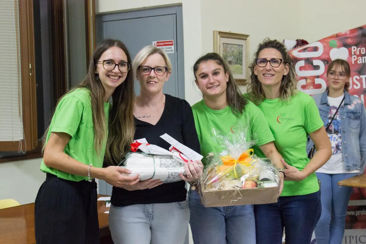 Grande successo per la 52^ mostra regionale della mela di Pantianicco - 