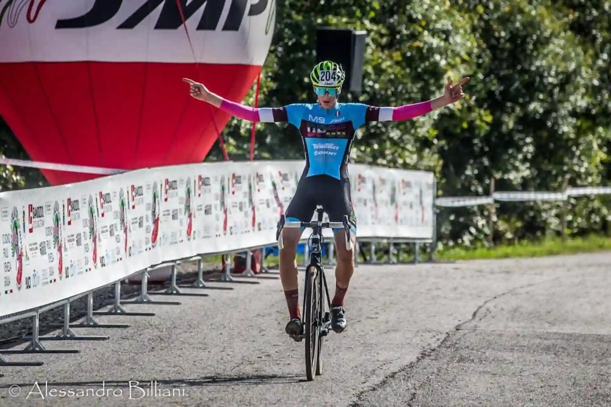 Lo junior Stefano Viezzi è la prima maglia rosa del Giro d'Italia Ciclocross -