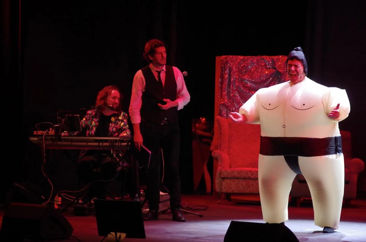 Nuovo teatro comunale di Gradisca d’Isonzo, ‘Sghiribiz, dove el publico comanda!’ con Maxino e Flavio Furian - 