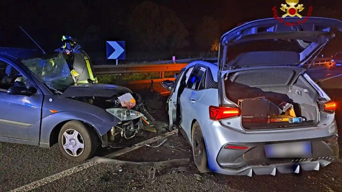 Tragico incidente a Quarto D'Altino, frontale tra 2 auto: morto Lucio Buso -