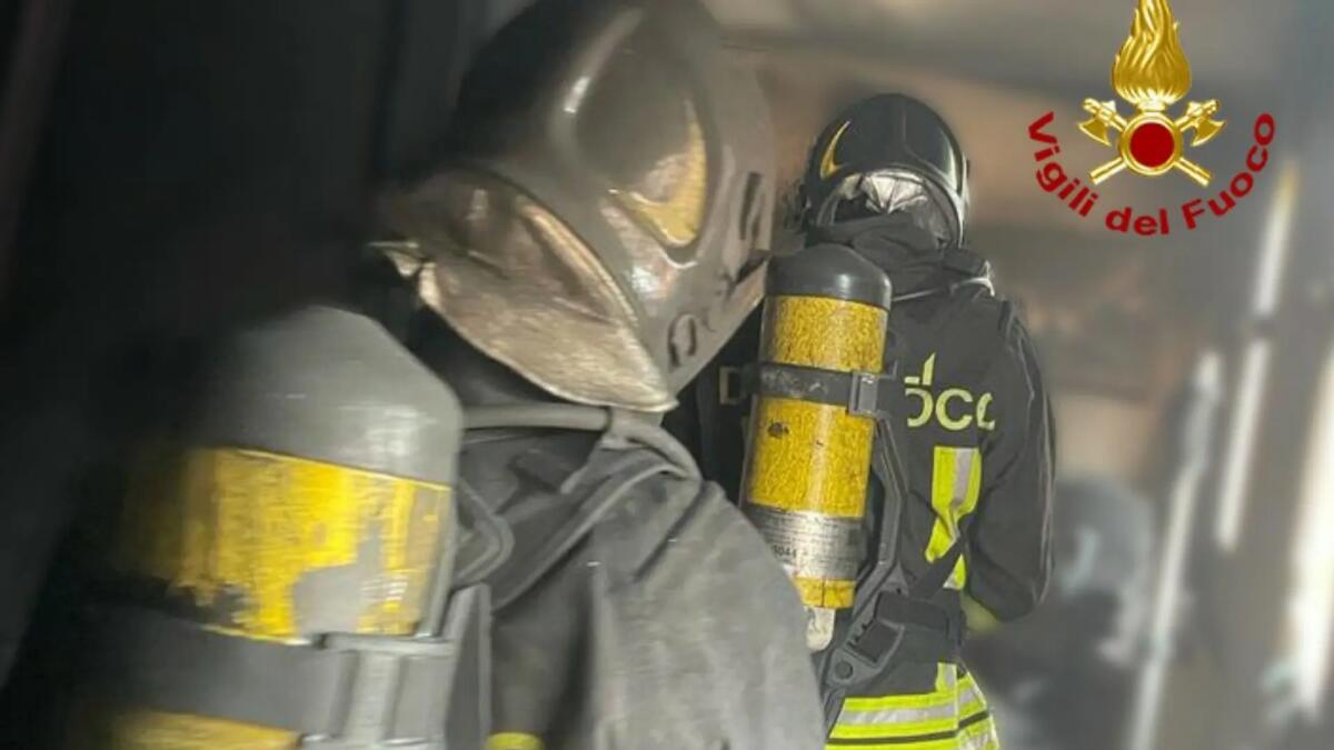 Cassola. Incendio nell’ufficio di un’azienda per auto attrezzature - 