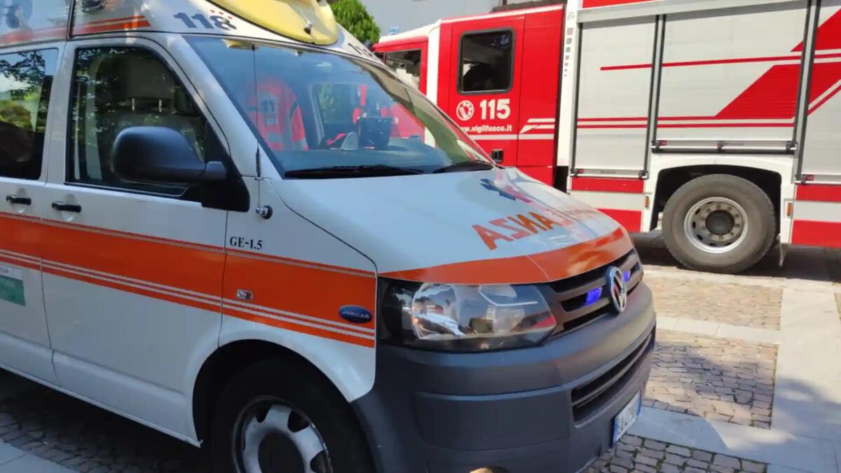 Latisana, anziano trovato morto in casa dopo tre giorni. Sul corpo ecchimosi e traumi - 