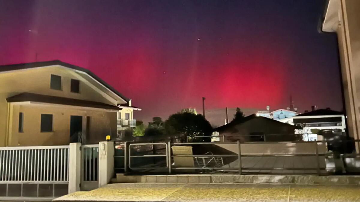 Aurora boreale visibile in Veneto e Friuli. Le prime meravigliose foto - 