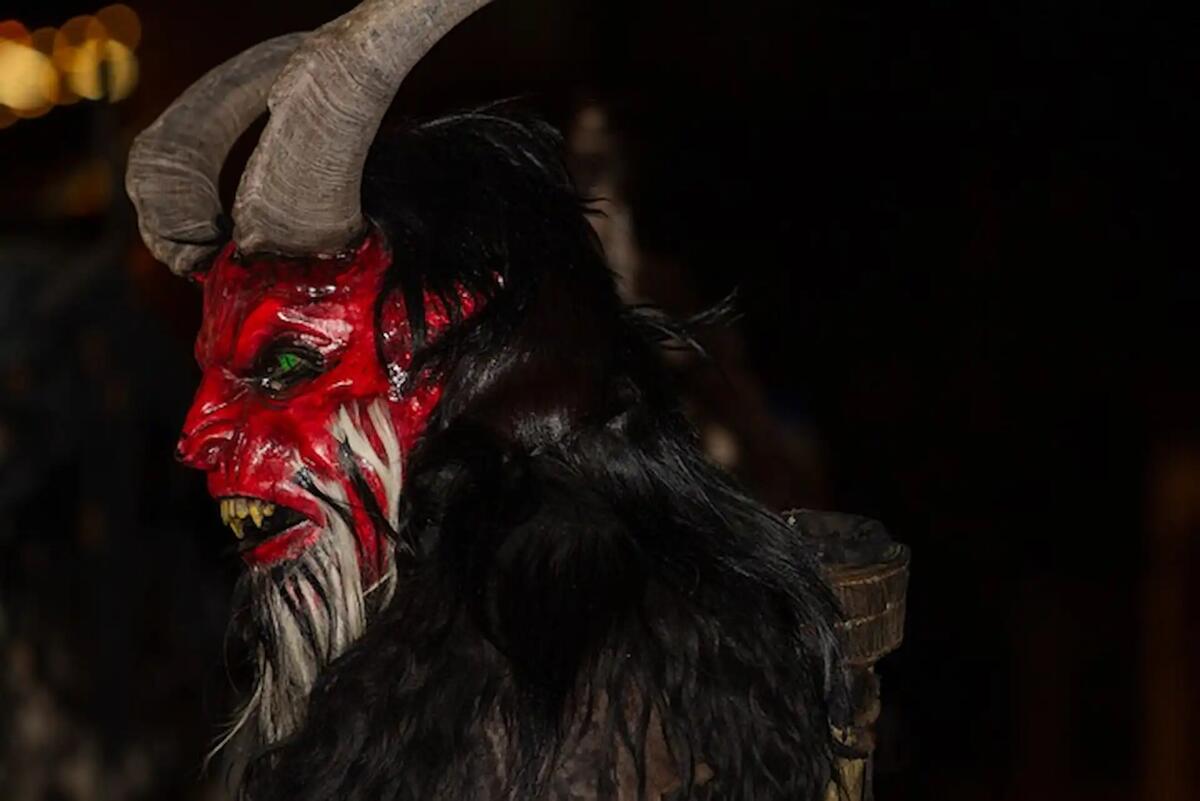 I Krampus arrivano a Venzone: appuntamento il 2 dicembre con i "Flagellum Fusine" - 