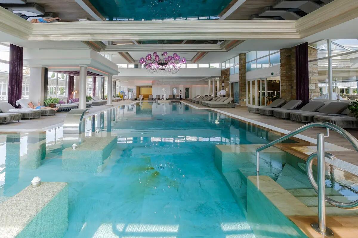 Vacanze di Natale, le Terme meta regina: prenotazioni record, Capodanno quasi sold out -