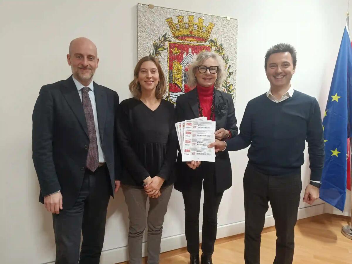 Donati dal Lions Club Pordenone Naonis buoni spesa Coop alle famiglie con minori - 