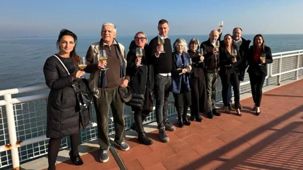 Nasce la Birra di Lignano, prodotta con pane recuperato da bar e ristoranti della spiaggia - 
