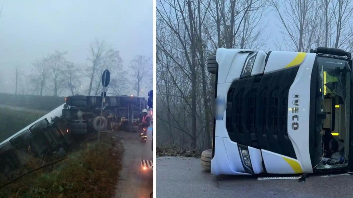 Autoarticolato finisce rovesciato fuori strada: ferito l'autista - 