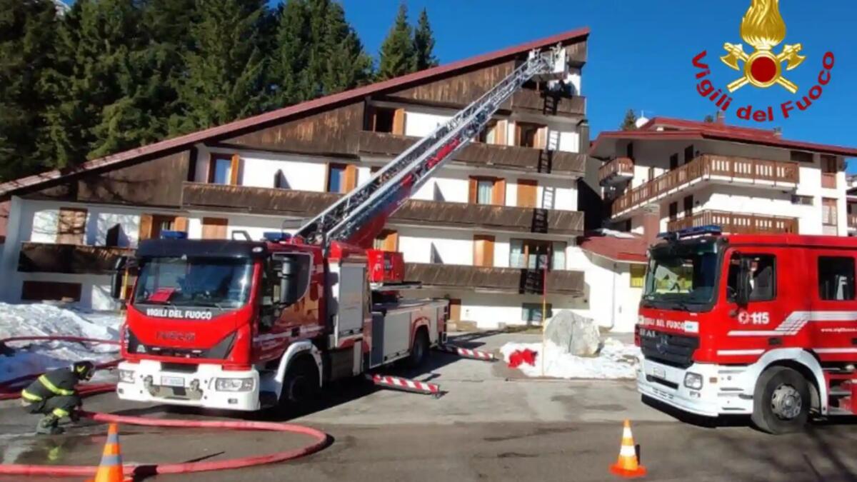 Incendio nella stanza dell'Hotel a Piancavallo, i pompieri evitano il peggio - 