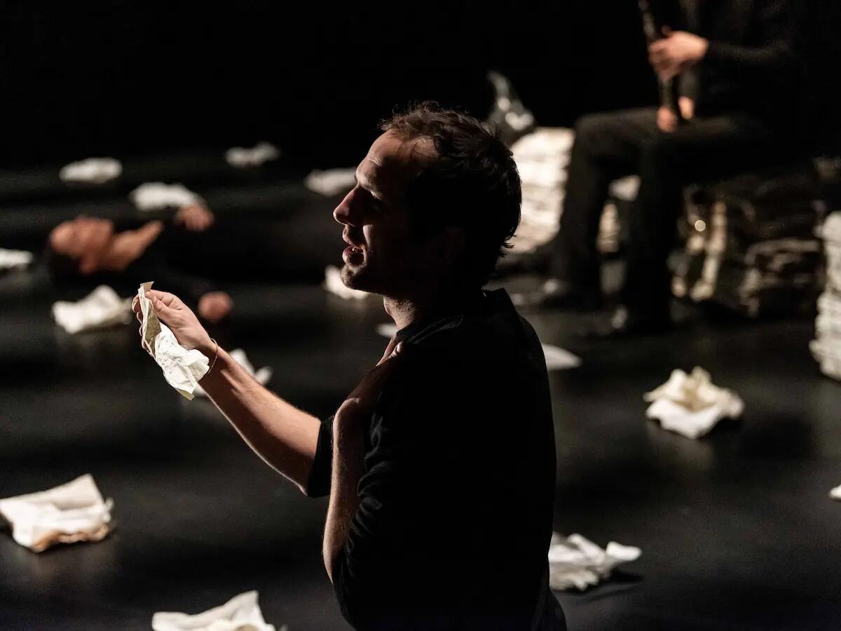 Giorno della memoria, a Casarsa la commemorazione a teatro con “la rosa bianca” - 