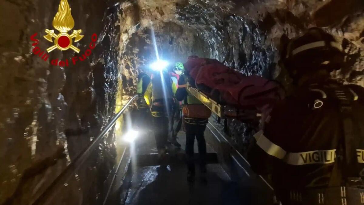 Malore all'interno della Grotta Gigante a quota meno 70 metri: soccorsa una donna - 