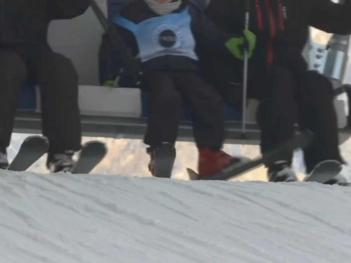 Bambino cade dalla seggiovia: ricoverato all'ospedale in gravi condizioni - 