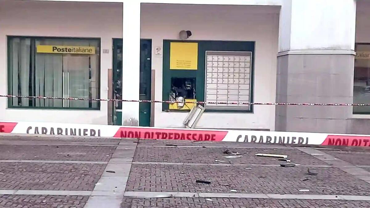 Esplode il bancomat delle Poste a Pasiano. Banda di ladri in fuga -