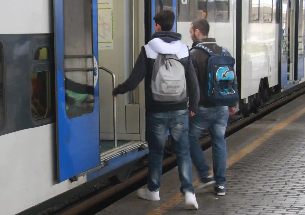 Interruzione della Linea Venezia-Bassano. Guasto a un treno, pesanti disagi per i pendolari - 