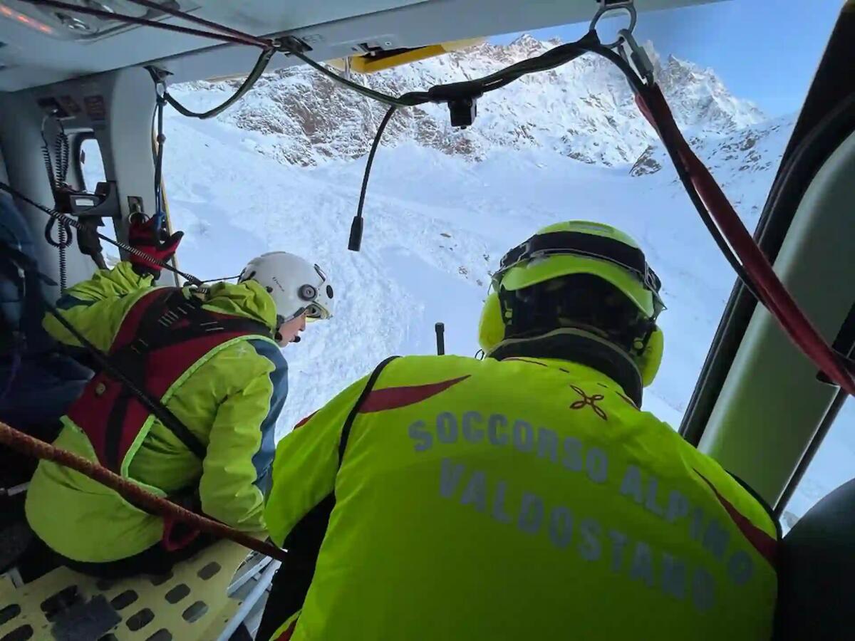 Valanga in Val Gelada: tre scialpinisti francesi salvati dopo un difficile intervento -