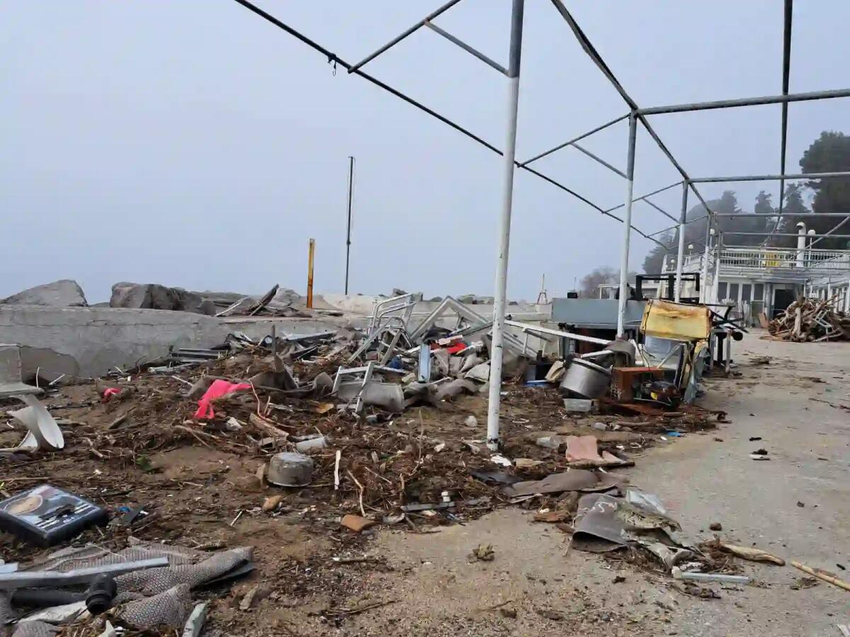 Trieste. Volontari ripuliscono i fondali marini: raccolti tra i 6 e gli 8 quintali di materiale - FOTO - 