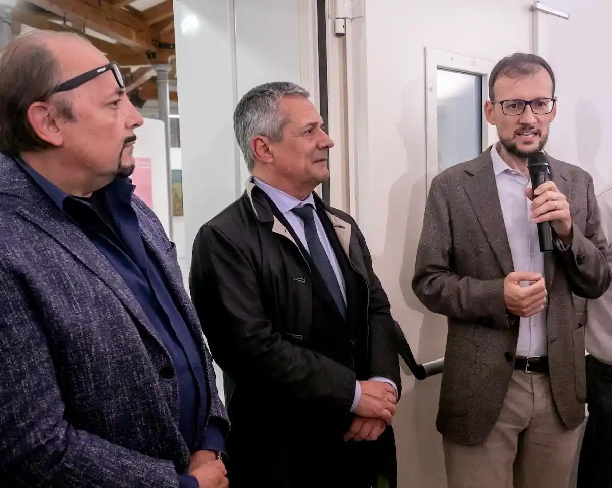 Monfalcone, esclusiva visita guidata del Curatore prof. Colombo, per il Finissage della mostra - 