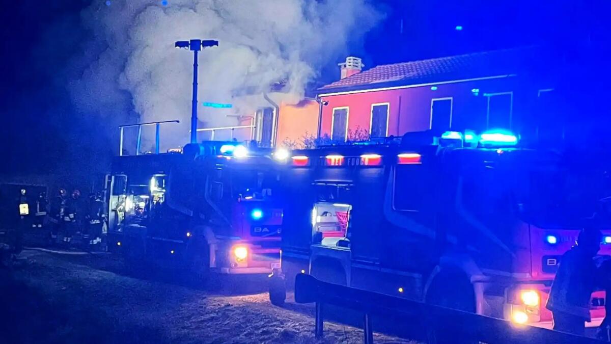 Incendio in abitazione nella notte: 66enne morto carbonizzato - 