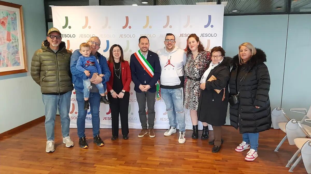 Bonus Bebè, consegnato l'assegno al primo nato - 