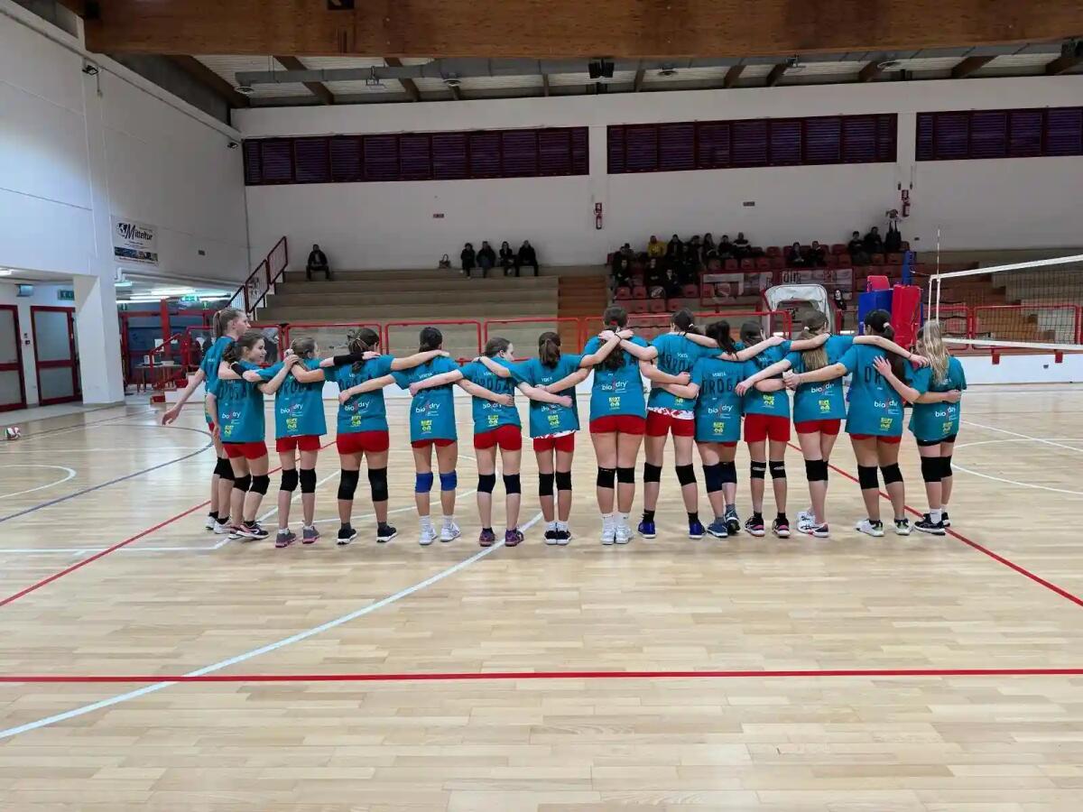 "Una schiacciata contro le dipendenze": Volley Cividale e Mondo Libero dalla Droga uniscono le forze - 