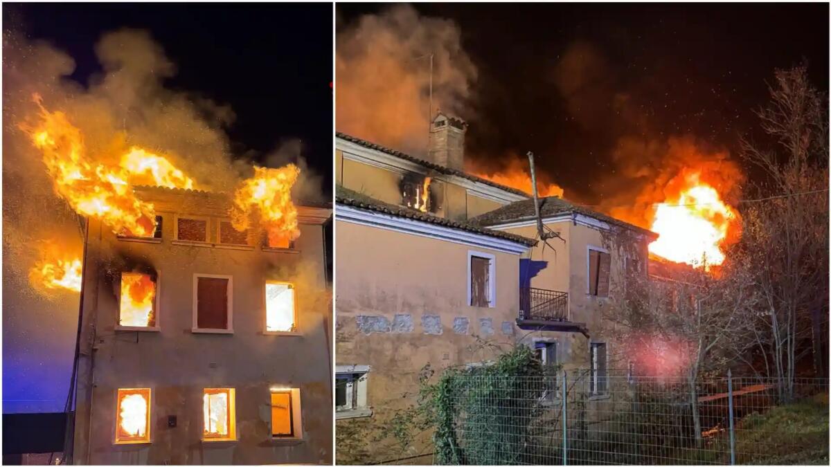 Casa in ristrutturazione divorata dalle fiamme nella notte -