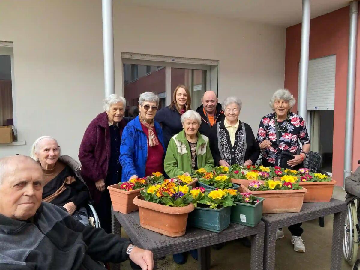 Primavera e solidarietà "fioriscono" alla RSA "San Giorgio" di Marcon - 