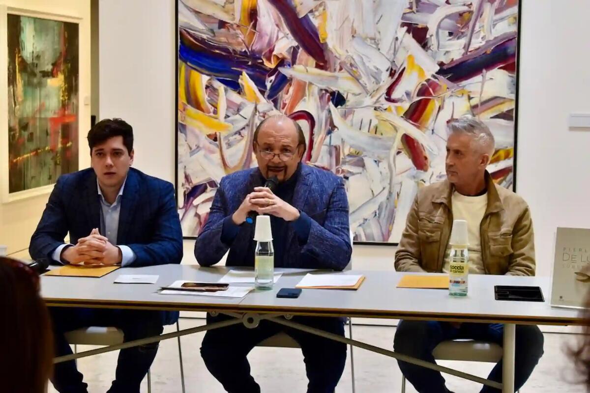 "Substantia", la mostra artistica di Pierluigi de Lutti a Monfalcone - 