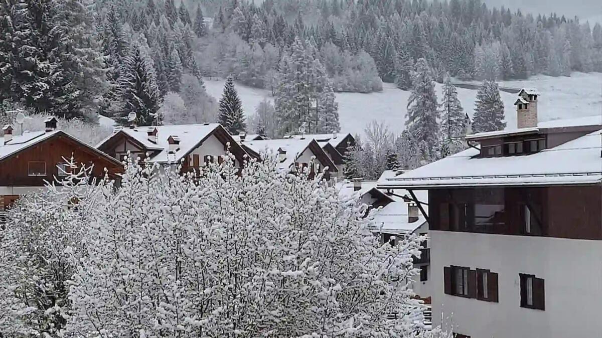 Freddo, gelo e neve: aprile riporta l’inverno in Veneto e Friuli. Foto - Video - 