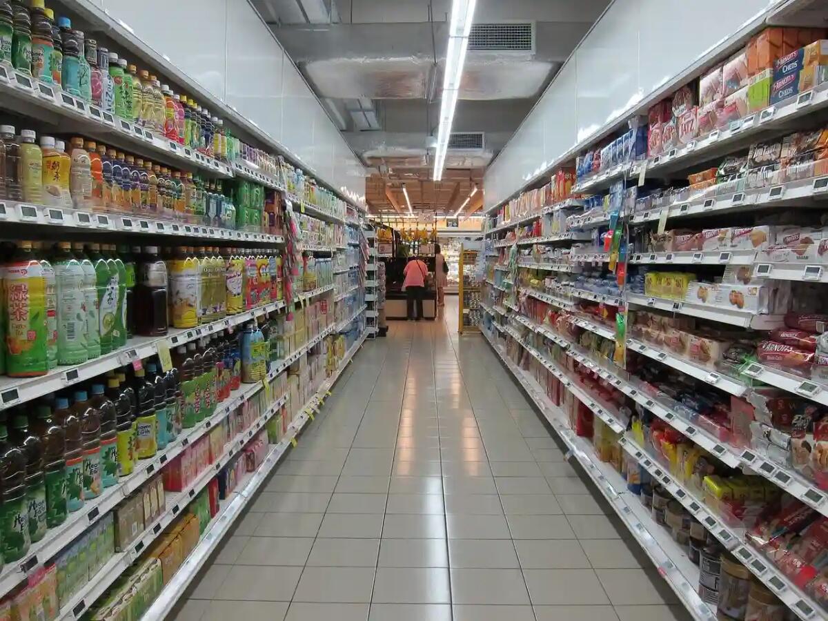 Supermercati e negozi aperti in Friuli il 25 aprile 2024 - 