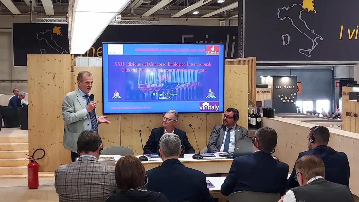 Presentato al Vinitaly il 22esimo Concorso Enologico Internazionale Città del Vino -